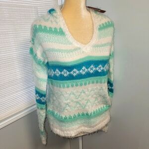 Arizona Jeans Co Hooded Sweater Aqua White Soft All Over Fringe NWT Size Medium